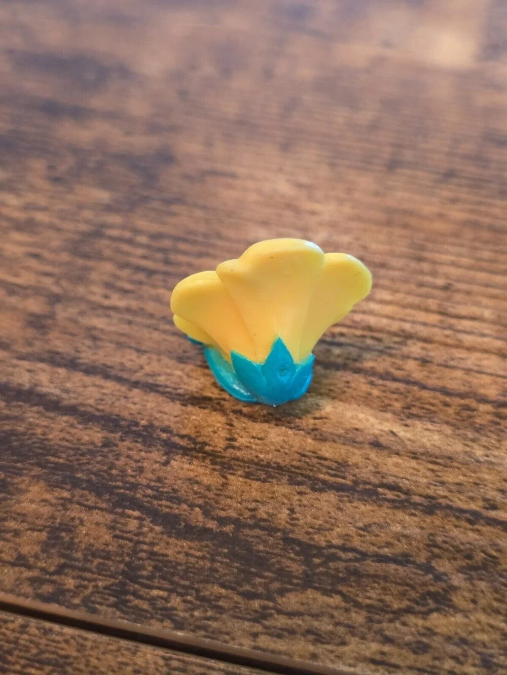 Heidi Hibiscus from the Season 4 Fashion Spree range of Shopkins